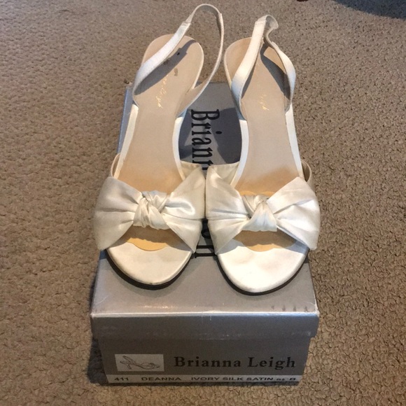 Bridal shoes - Picture 1 of 3